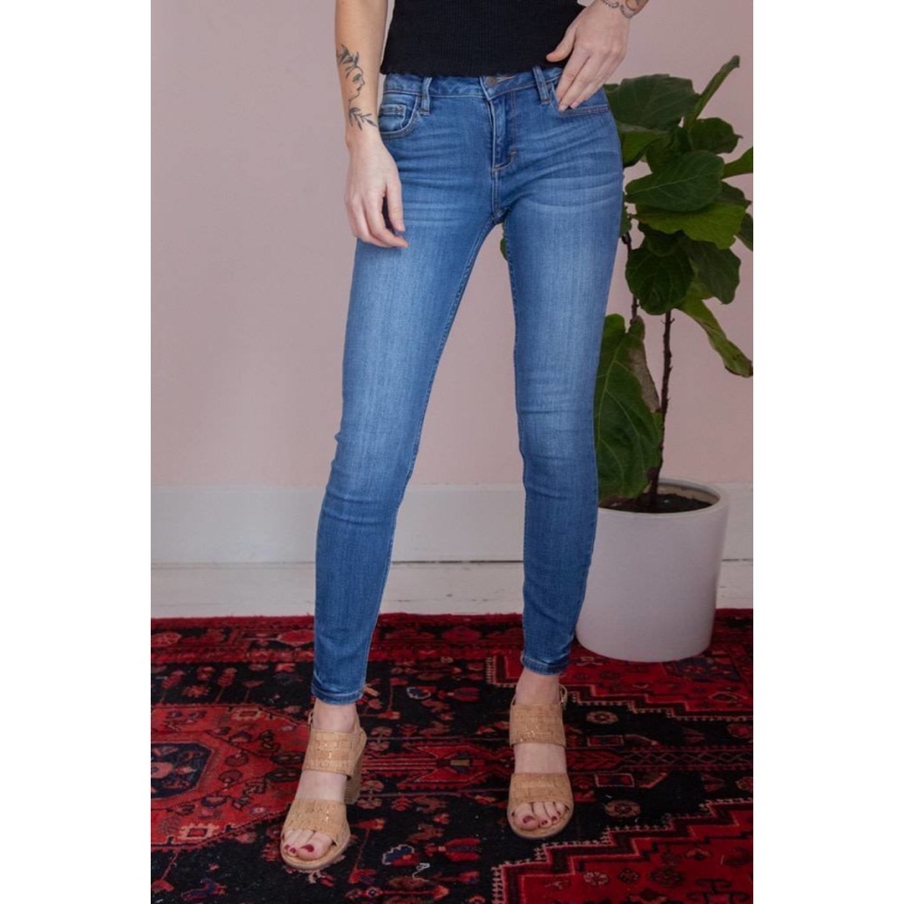 Hidden jeans size 26
